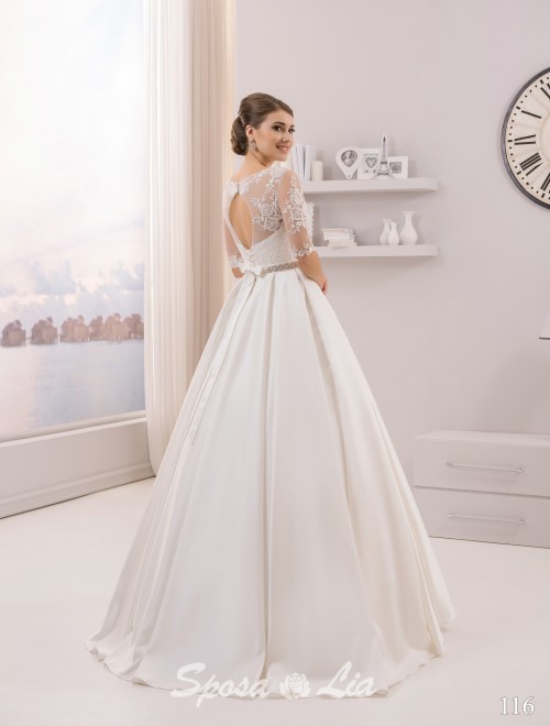 https://www.sposa-lia.com/images/stories/virtuemart/product/116 (3).jpg